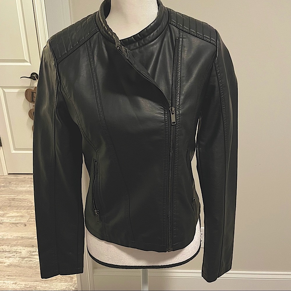 NWOT Simply styled faux leather moto jacket
